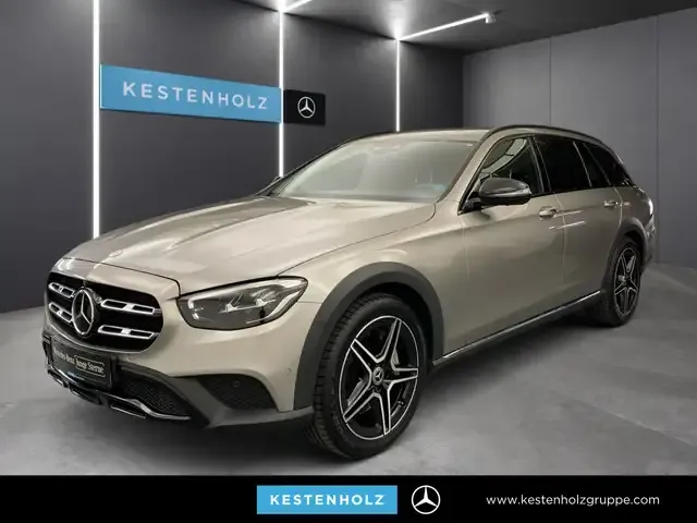 Mercedes-Benz E 400