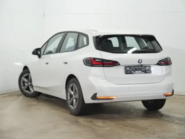 BMW 216