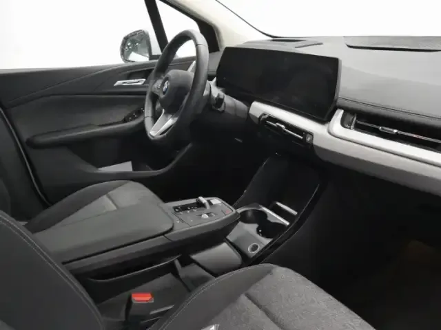 BMW 216