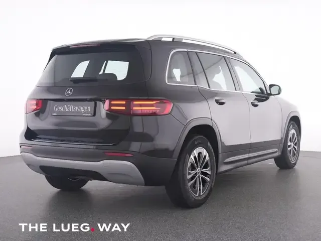Mercedes-Benz GLB 180