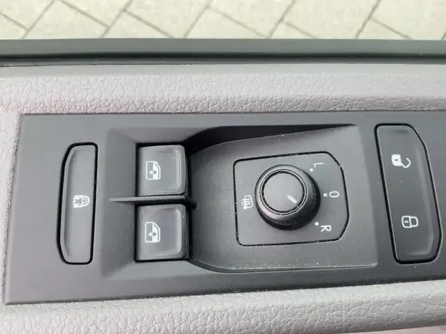 Volkswagen T6.1 Caravelle