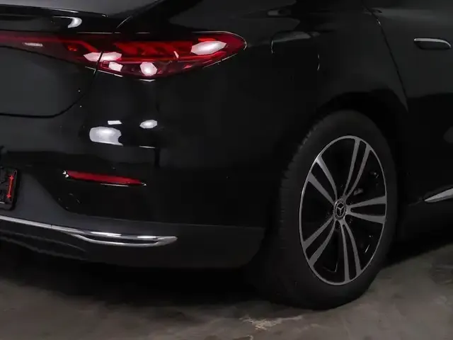 Mercedes-Benz EQE 300