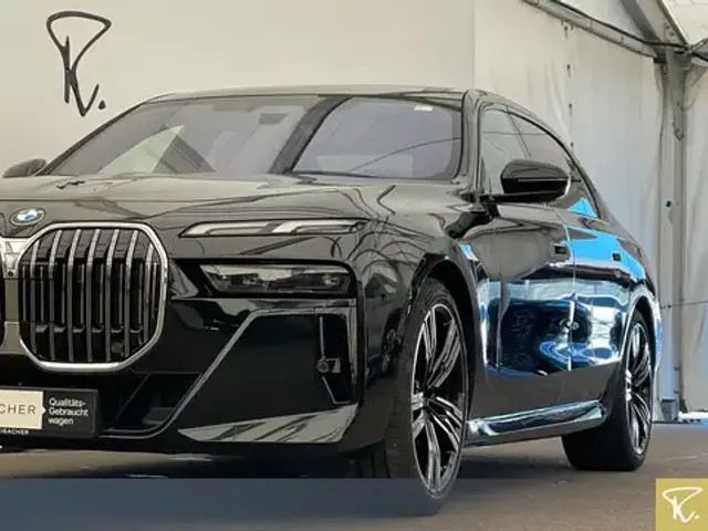 BMW 740