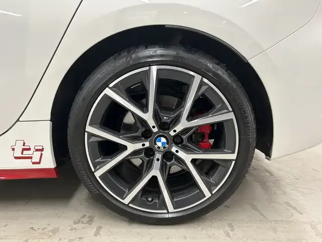 BMW 128