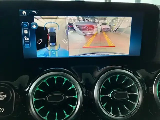 Mercedes-Benz GLA 180