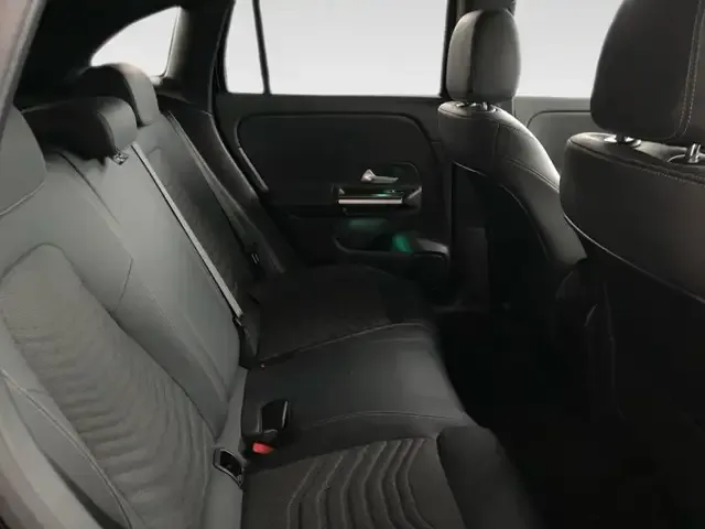 Mercedes-Benz GLA 180