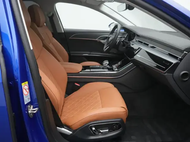 Audi S8