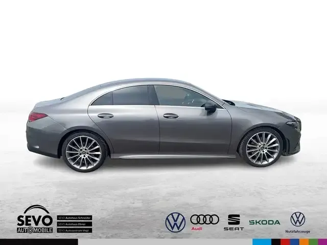 Mercedes-Benz CLA 200