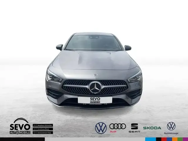 Mercedes-Benz CLA 200
