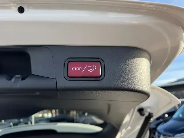 Mercedes-Benz EQB 300