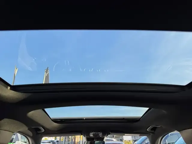 Mercedes-Benz EQB 300