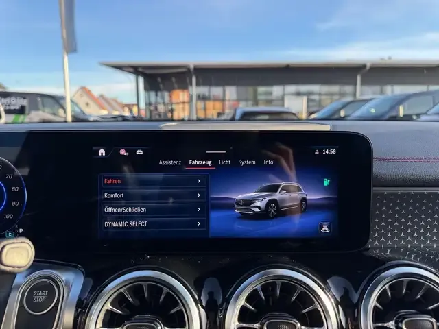 Mercedes-Benz EQB 300