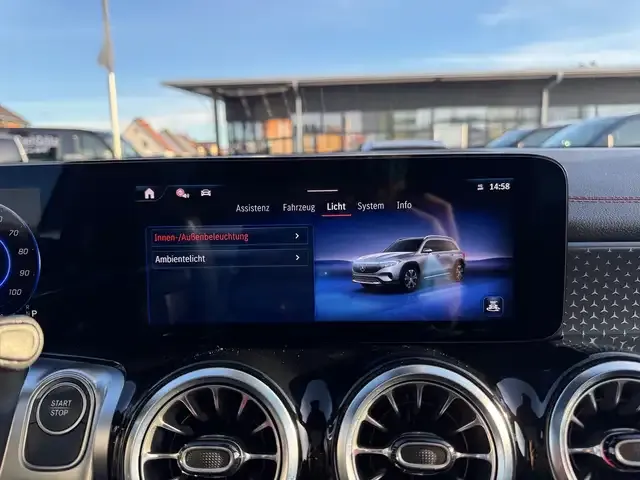 Mercedes-Benz EQB 300