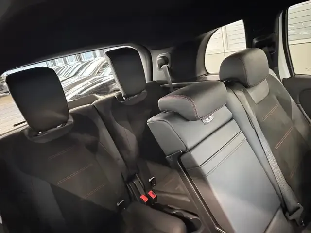 Mercedes-Benz EQB 300