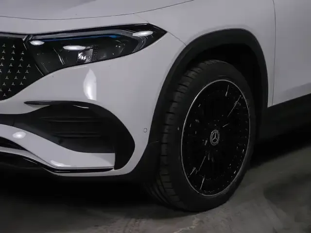 Mercedes-Benz EQB 300