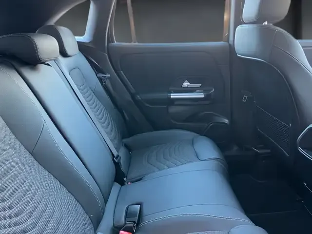 Mercedes-Benz GLA 180