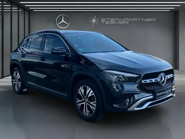 Mercedes-Benz GLA 180