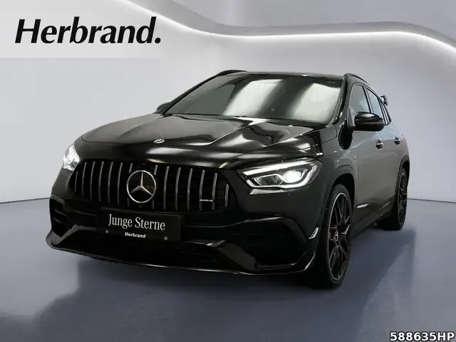 Mercedes-Benz GLA 45 AMG