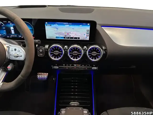 Mercedes-Benz GLA 45 AMG