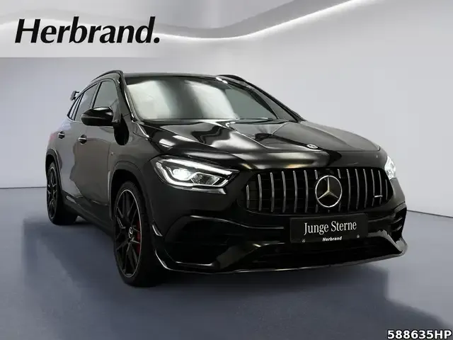 Mercedes-Benz GLA 45 AMG