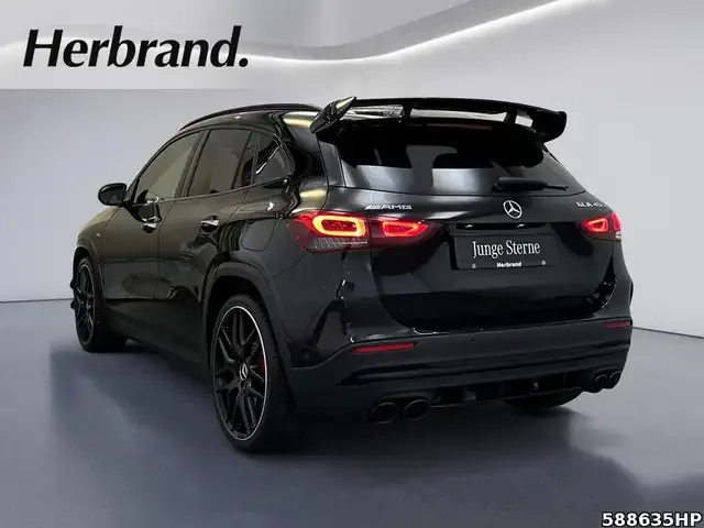 Mercedes-Benz GLA 45 AMG