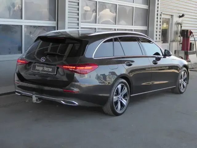 Mercedes-Benz C 180