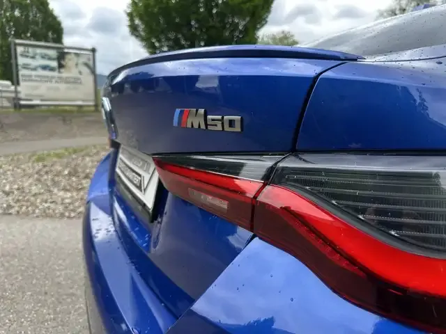 BMW i4