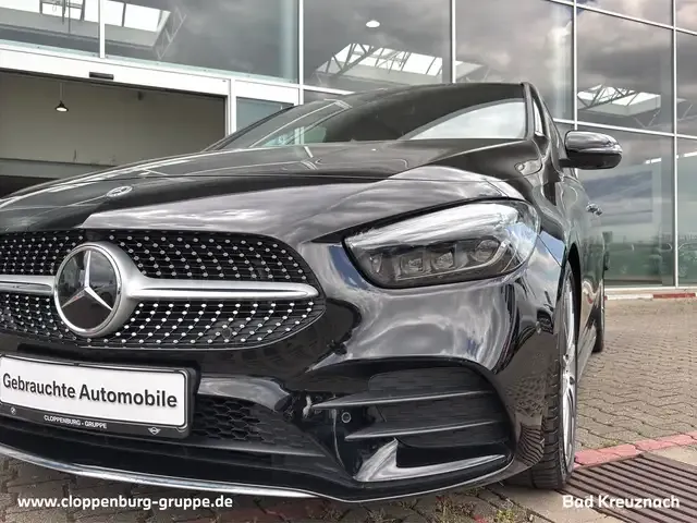 Mercedes-Benz B 220