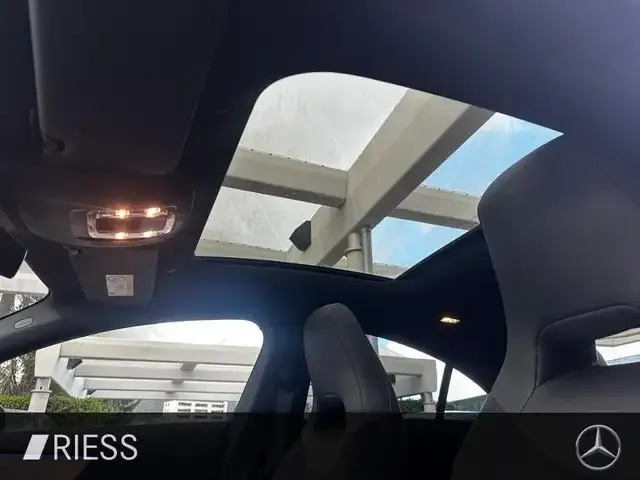 Mercedes-Benz CLA 220