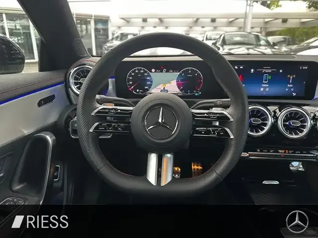 Mercedes-Benz CLA 220