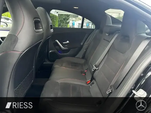 Mercedes-Benz CLA 220