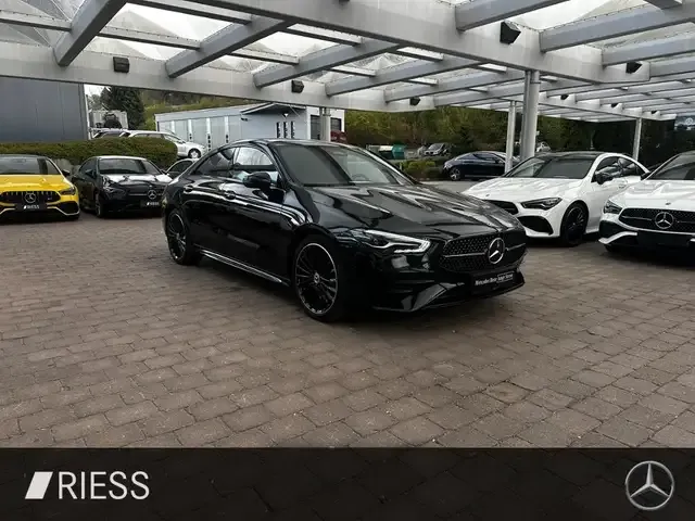Mercedes-Benz CLA 220