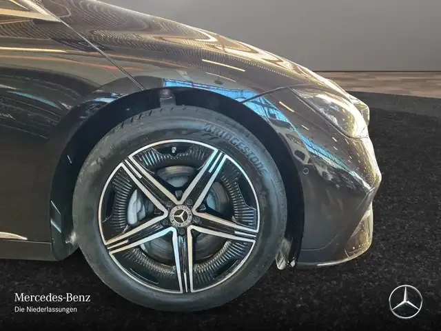 Mercedes-Benz EQE 500