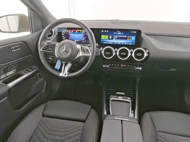 Mercedes-Benz B 220