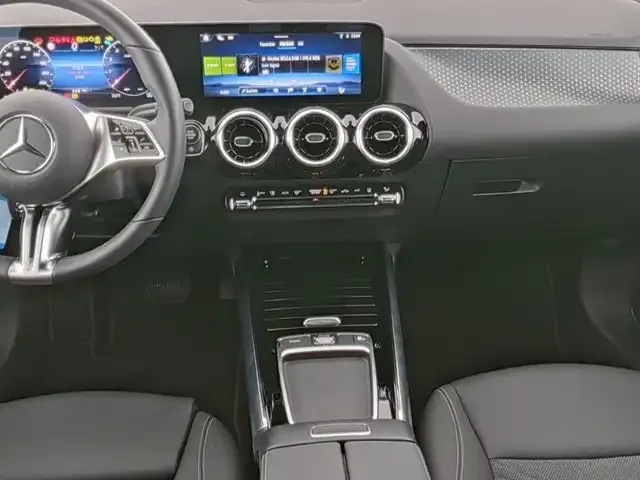 Mercedes-Benz B 220