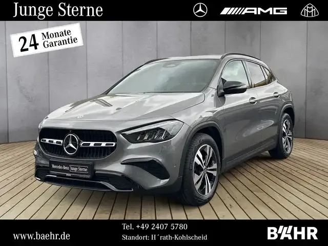 Mercedes-Benz GLA 200