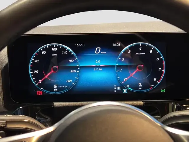 Mercedes-Benz GLA 200