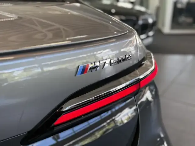 BMW 760