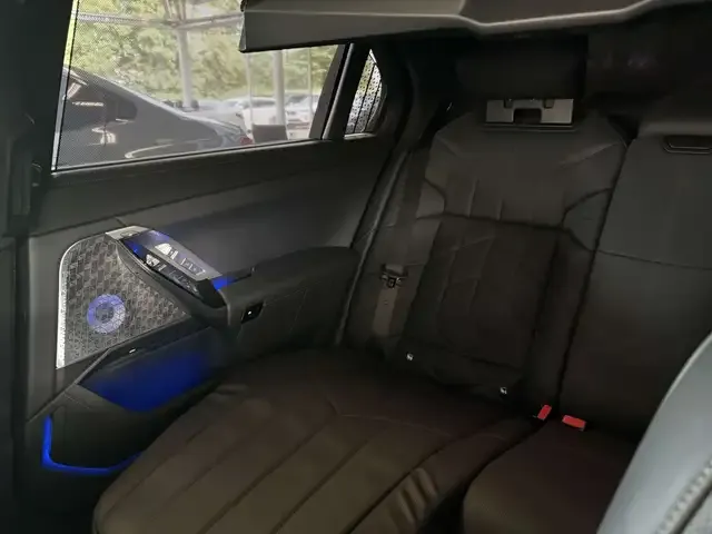 BMW 760