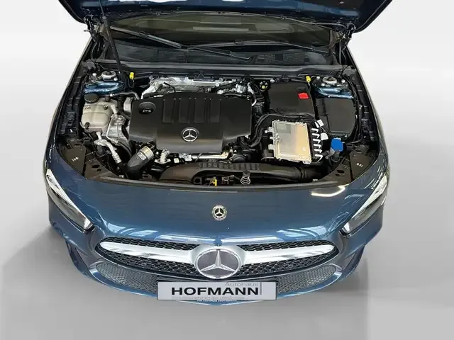 Mercedes-Benz A 220