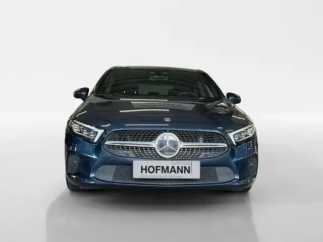 Mercedes-Benz A 220