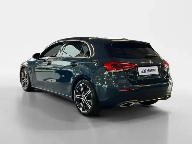 Mercedes-Benz A 220