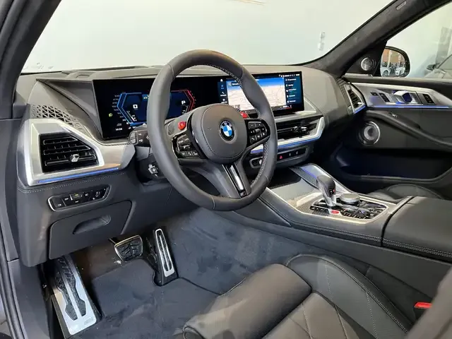 BMW XM