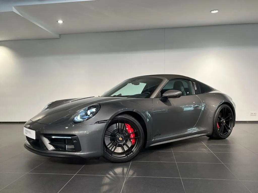Porsche 992