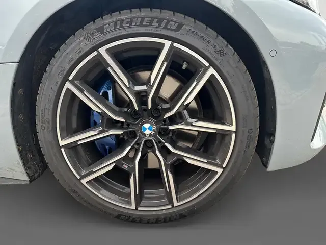 BMW 440