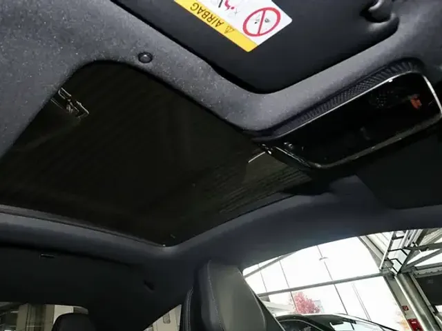 Mercedes-Benz CLE 200