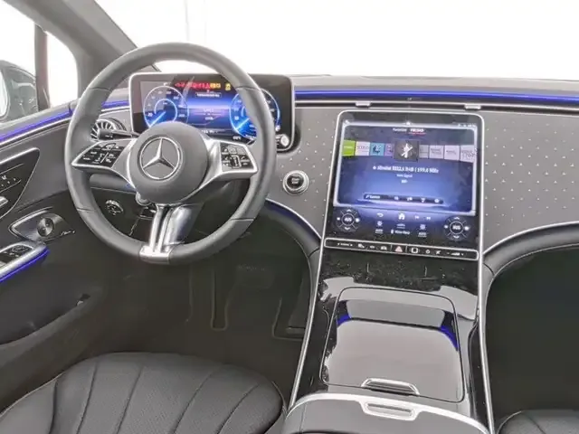 Mercedes-Benz EQE 300