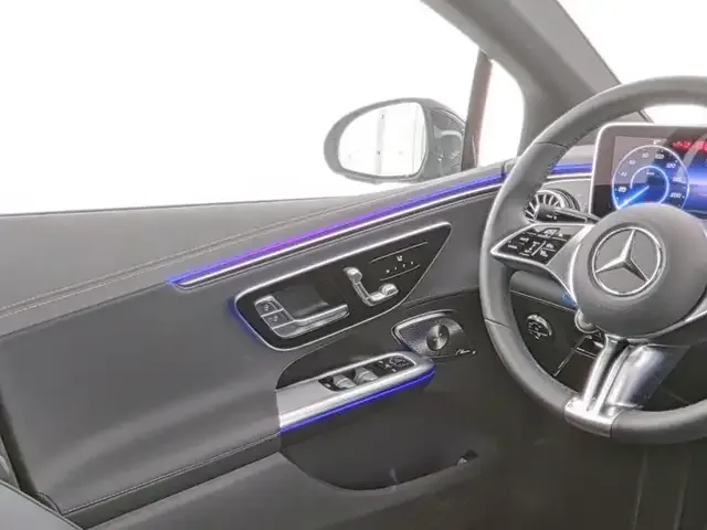 Mercedes-Benz EQE 300