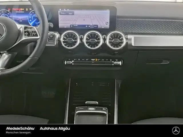 Mercedes-Benz EQB 300