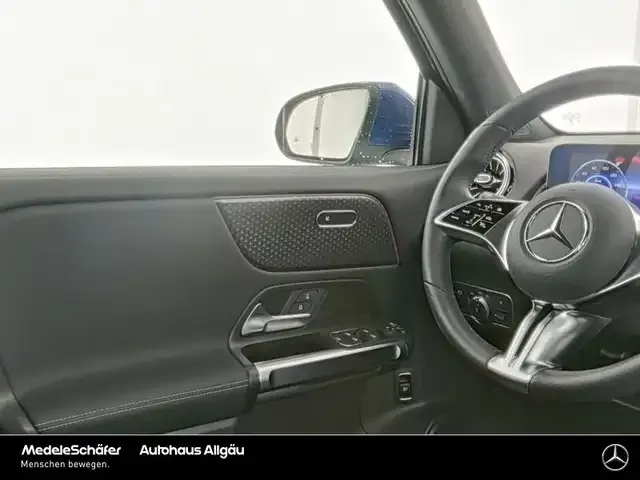 Mercedes-Benz EQB 300